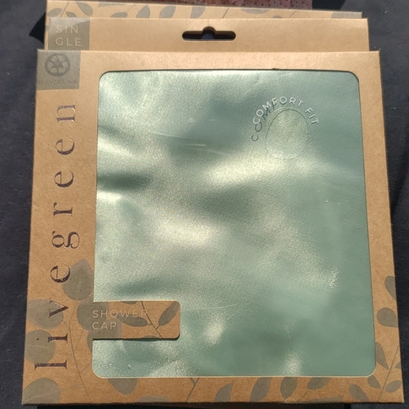 Livegreen Shower Cap (Recycle Me) 3 for $10 - Picture 1 of 3